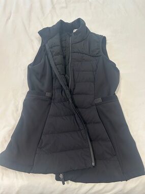 lululemon athletica Black Quilted Sleeveless Vest